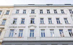 Nadland Apartments B61